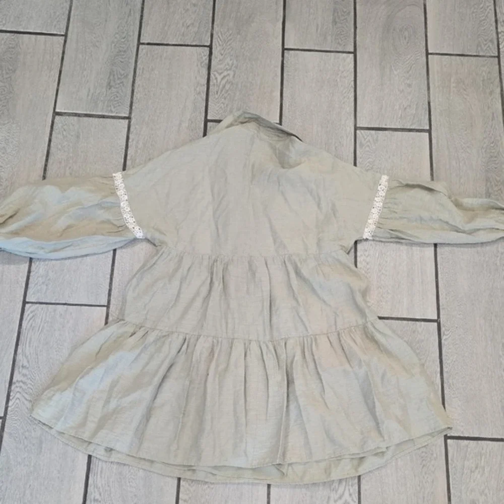 Zara Sage Green Eyelet Lace Tiered Mini Dress Tie Front Boho‎ Babydoll XS